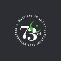 conception de typographie de la fête de l'indépendance du pakistan typographie créative du 73e vecteur