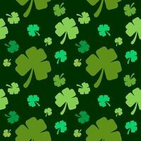 modèle sans couture de trèfle de jour de st patrick. illustration vectorielle pour la conception de printemps chanceux avec shamrock. trèfle vert isolé sur fond blanc. modèle de symbole de l'irlande. décor irlandais pour site web. vecteur