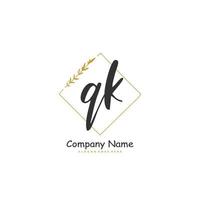 qk écriture initiale et création de logo de signature avec cercle. beau design logo manuscrit pour la mode, l'équipe, le mariage, le logo de luxe. vecteur