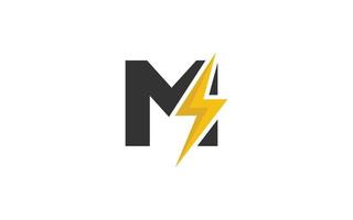 m logo vecteur d'énergie pour la société d'identité. illustration vectorielle de modèle de tonnerre de lettre initiale pour votre marque.