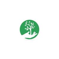 création de logo vectoriel arbre dans la main. logo de produits naturels.