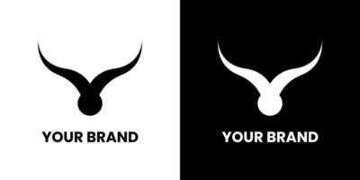 vecteur de conception de logo v minimaliste. modèle de vecteur de conception lettre v triangle abstrait logo noir blanc. icône de concept de logotype
