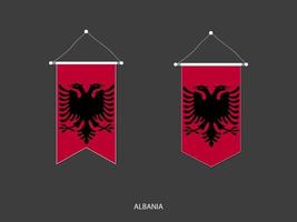 drapeau de l'albanie sous diverses formes, vecteur de fanion de drapeau de football, illustration vectorielle.