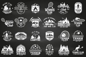 ensemble d'insignes de club de tennis et de camping. illustration vectorielle. vecteur