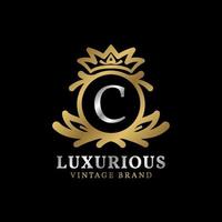 lettre c avec crête de luxe couronne pour soins de beauté, salon, spa, création de logo vectoriel de mode