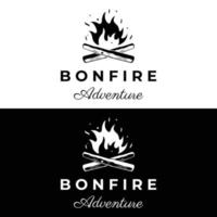 conception créative du modèle de logo de feu de joie avec concept vintage de bois et de feu pour les affaires, le camping et l'aventure. vecteur