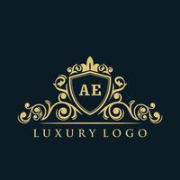 logo lettre ae avec bouclier d'or de luxe. modèle vectoriel de logo d'élégance.