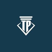 logo monogramme initial tp pour cabinet d'avocats, avocat ou avocat avec conception d'icône de pilier vecteur