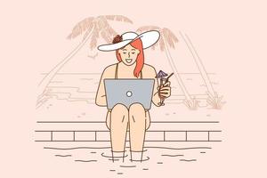 concept de travail et de communication indépendant à distance. jeune femme souriante personnage de dessin animé assis à la piscine avec cocktail et ordinateur portable et faire du travail illustration vectorielle en ligne vecteur