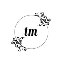 initiale tm logo monogramme lettre élégance féminine vecteur