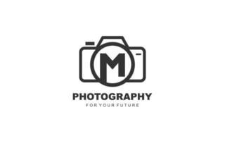 m photographie de logo pour une entreprise de marque. illustration vectorielle de modèle de caméra pour votre marque. vecteur