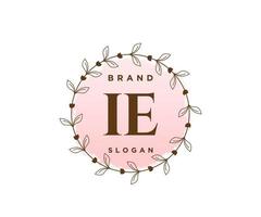 initiale c'est-à-dire logo féminin. utilisable pour les logos nature, salon, spa, cosmétique et beauté. élément de modèle de conception de logo vectoriel plat.