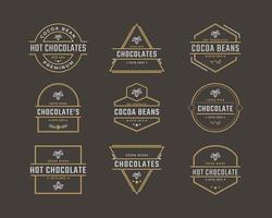 emblème de badge rétro vintage chocolat avec logo de fèves de cacao style linéaire