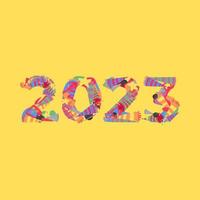 La typographie 2023 est composée d'un jeu d'icônes de trompette, d'un klaxon, etc. doodle collage. fond jaune. concept de nouvel an pour modèle, carte de voeux, impression, autocollant, bannière, etc. style vectoriel plat