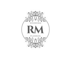 collection de logos de monogramme de mariage lettre initiales rm, modèles minimalistes et floraux modernes dessinés à la main pour cartes d'invitation, réservez la date, identité élégante pour restaurant, boutique, café en image vectorielle vecteur
