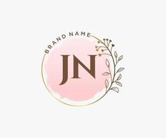 logo féminin jn initial. utilisable pour les logos nature, salon, spa, cosmétique et beauté. élément de modèle de conception de logo vectoriel plat.