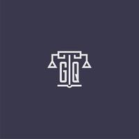 monogramme initial gq pour le logo du cabinet d'avocats avec image vectorielle d'échelles vecteur