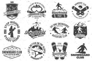 ensemble de badges de club de snowboard vecteur