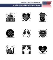 groupe de 9 glyphes solides définis pour le jour de l'indépendance des états-unis d'amérique tels que les sports de bière usa ball usa modifiables usa day vector design elements