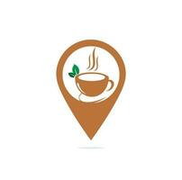 logo de concept de forme de point de carte de tasse de thé vert à base de plantes, logo de boisson à base de plantes, feuille verte avec logo de tasse, feuille verte avec concept de logo de tasse de thé. boisson nature, logo de boisson santé. vecteur