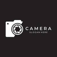 logo d'appareil photo de photographie, obturateur d'appareil photo à objectif, numérique, ligne, professionnel, élégant et moderne. le logo peut être utilisé pour le studio, la photographie et les entreprises. à l'aide de modèles d'édition d'illustrations vectorielles. vecteur