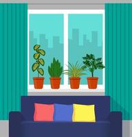 grande fenêtre avec rideau et plantes en pots sur le rebord de la fenêtre, le canapé au premier plan. ville à l'extérieur de la fenêtre. illustration vectorielle dans un style plat. vecteur
