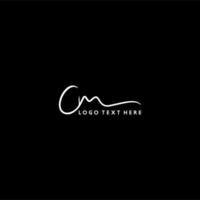 logo cm, logo lettre cm dessiné à la main, logo signature cm, logo créatif cm, logo monogramme cm vecteur