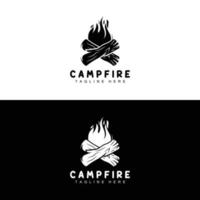 création de logo de feu de camp, vecteur de camping, feu de bois et conception de forêt