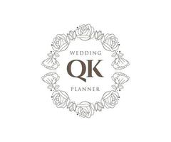 qk initiales lettre mariage monogramme logos collection, modèles minimalistes et floraux modernes dessinés à la main pour cartes d'invitation, réservez la date, identité élégante pour restaurant, boutique, café en image vectorielle vecteur