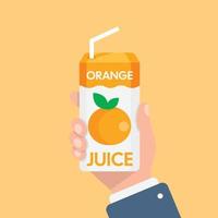 jus d'orange dans l'icône de la main dans un style plat. illustration vectorielle de boisson aux fruits sur fond isolé. concept d'entreprise de signe de boisson aux agrumes. vecteur