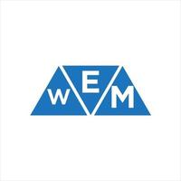création de logo en forme de triangle ewm sur fond blanc. concept de logo de lettre initiales créatives ewm. vecteur