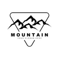 création de logo de montagne, lieu de vecteur pour randonneur amoureux de la nature