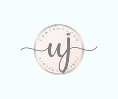 logo féminin initial uj. utilisable pour les logos nature, salon, spa, cosmétique et beauté. élément de modèle de conception de logo vectoriel plat.
