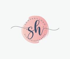 logo féminin sh initial. utilisable pour les logos nature, salon, spa, cosmétique et beauté. élément de modèle de conception de logo vectoriel plat.