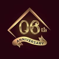 Célébration de l'anniversaire de 06 ans. logo anniversaire avec carré et élégance couleur dorée isolé sur fond rouge, création vectorielle pour la célébration, carte d'invitation et carte de voeux vecteur