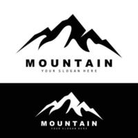 création de logo de montagne, lieu de vecteur pour randonneur amoureux de la nature