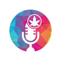création de logo vectoriel de podcast de cannabis. logo podcast avec modèle de vecteur de feuille de cannabis.