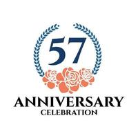 Logo du 57e anniversaire avec couronne de rose et de laurier, modèle vectoriel pour la célébration d'anniversaire.