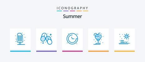 pack d'icônes bleu d'été 5, y compris la mer. glace. boussole. un verre. boisson. conception d'icônes créatives vecteur
