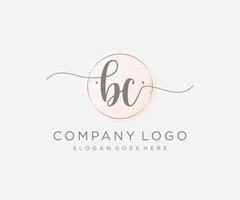 logo féminin bc initial. utilisable pour les logos nature, salon, spa, cosmétique et beauté. élément de modèle de conception de logo vectoriel plat.