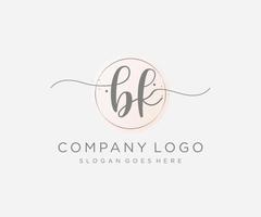 logo féminin bk initial. utilisable pour les logos nature, salon, spa, cosmétique et beauté. élément de modèle de conception de logo vectoriel plat.