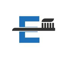 lettre initiale e logo dentaire combiner avec le modèle de symbole de brosse à dents vecteur