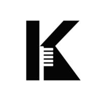 lettre initiale k logo dentaire combiner avec le modèle de symbole de brosse à dents vecteur