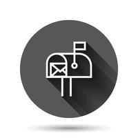icône de boîte aux lettres dans un style plat. illustration vectorielle de boîte aux lettres sur fond rond noir avec effet d'ombre portée. concept d'entreprise de bouton de cercle d'enveloppe de courrier électronique. vecteur