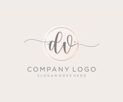 logo féminin initial dv. utilisable pour les logos nature, salon, spa, cosmétique et beauté. élément de modèle de conception de logo vectoriel plat.