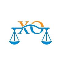 cabinet d'avocats lettre xo création de logo. signe d'avocat vecteur