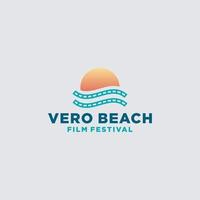 bobine de film moderne simple coucher de soleil sur les icônes vectorielles de la mer vecteur