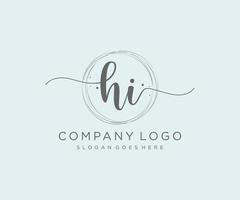 logo initial salut féminin. utilisable pour les logos nature, salon, spa, cosmétique et beauté. élément de modèle de conception de logo vectoriel plat.