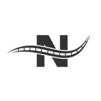 logo de transport avec concept de lettre n vecteur