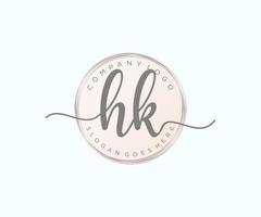 logo féminin hk initial. utilisable pour les logos nature, salon, spa, cosmétique et beauté. élément de modèle de conception de logo vectoriel plat.